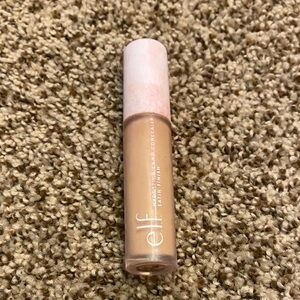 Satin Finish Concealer - Cream